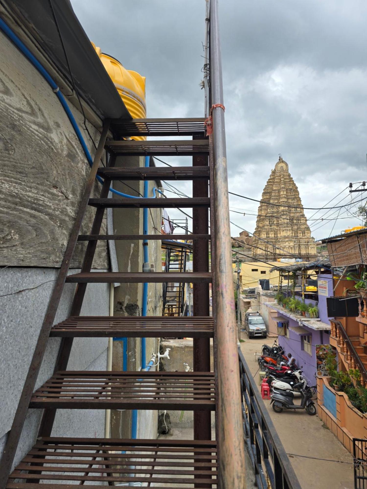 Lakshmi Heritage Tourist Home Hampi Exteriér fotografie
