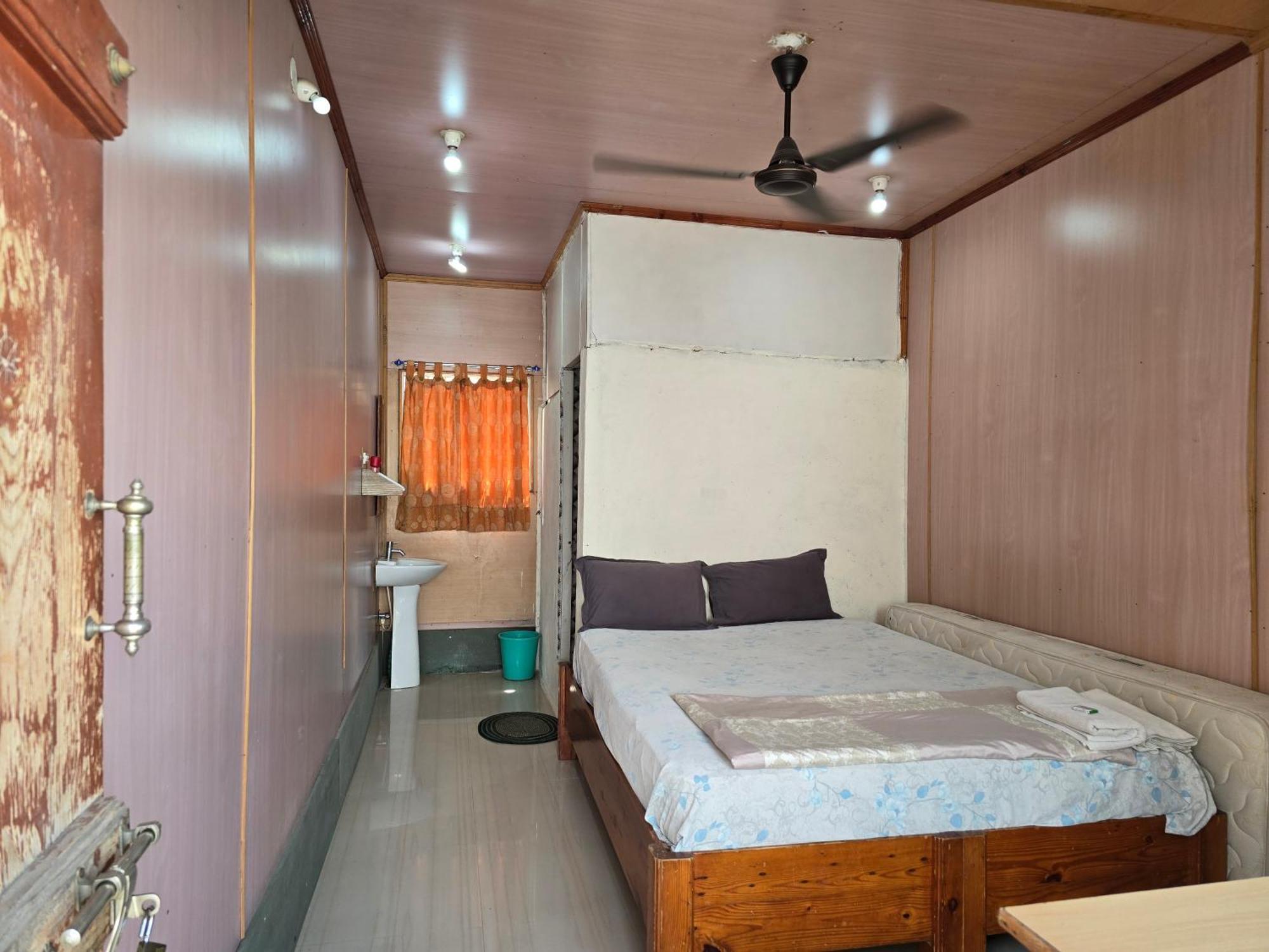Lakshmi Heritage Tourist Home Hampi Exteriér fotografie
